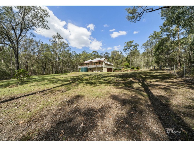 528 Willaura Drive, Mount Hallen QLD 4312