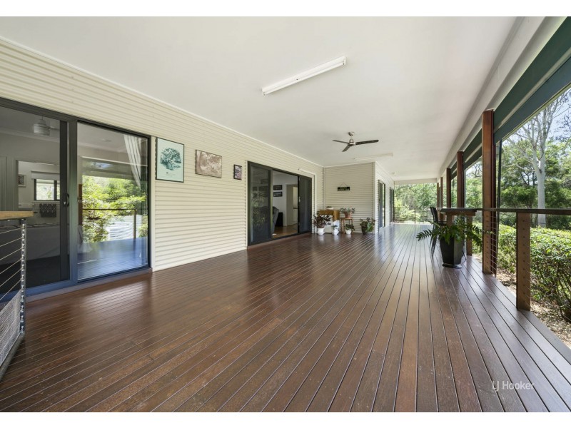 97 Outlook Drive, Esk QLD 4312