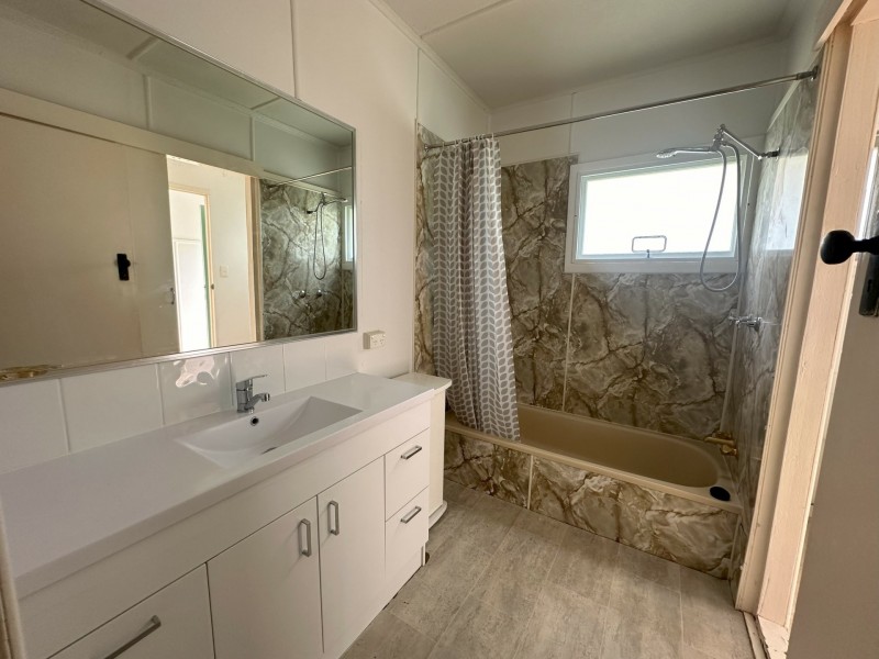 31 Mack Street, Esk QLD 4312