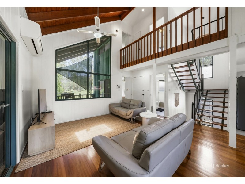 1 Guldbransen Street, Somerset Dam QLD 4312