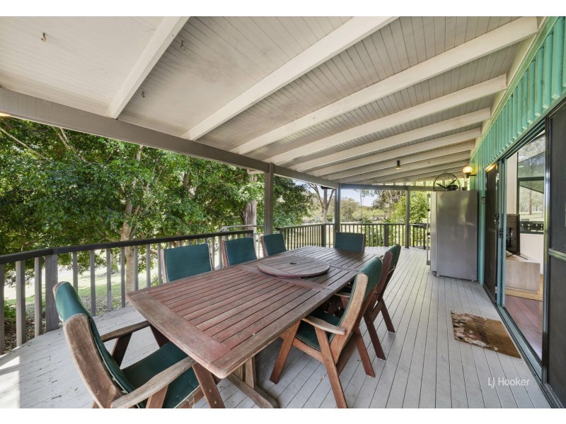1 Guldbransen Street, Somerset Dam QLD 4312