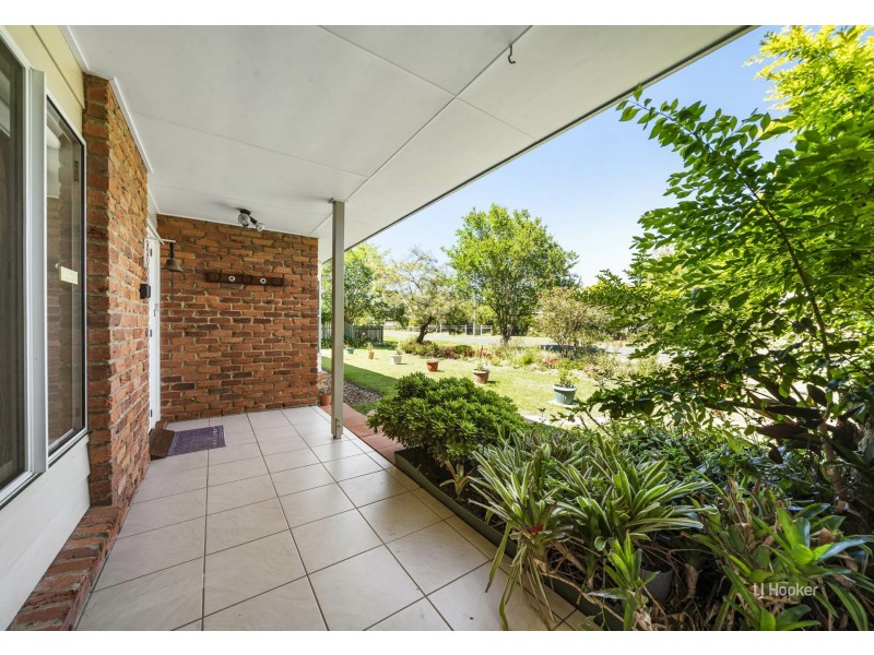 19 Russell Street, Esk QLD 4312