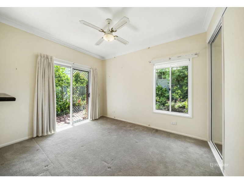 19 Russell Street, Esk QLD 4312