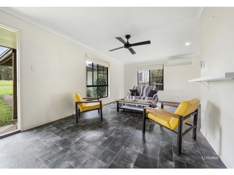 21 Railway Street, Blackbutt QLD 4306