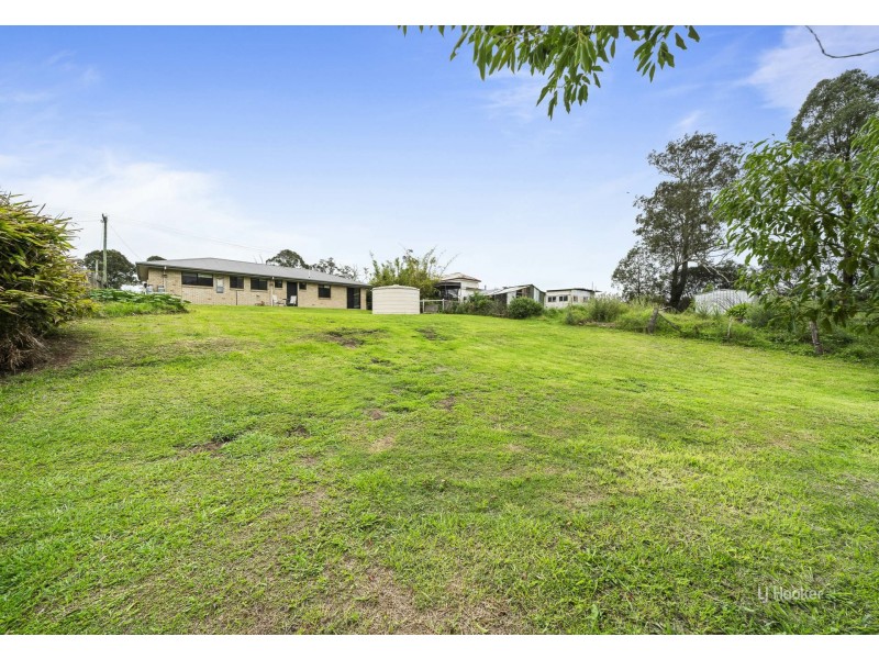 21 Railway Street, Blackbutt QLD 4306