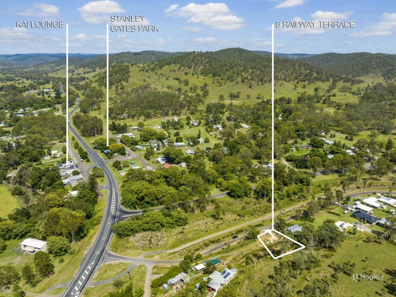 8 Railway Terrace, Moore QLD 4306