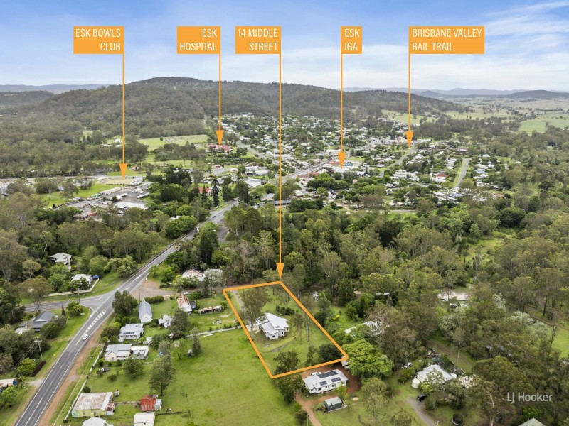 14 Middle Street, Esk QLD 4312