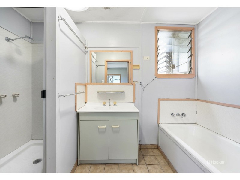 17 Cairnscroft Street, Toogoolawah QLD 4313