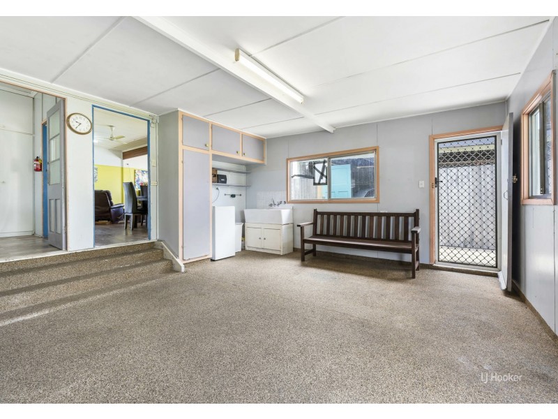 17 Cairnscroft Street, Toogoolawah QLD 4313