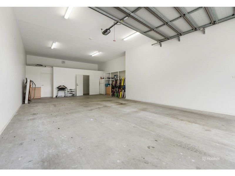 2 Rocky Street, Somerset Dam QLD 4312