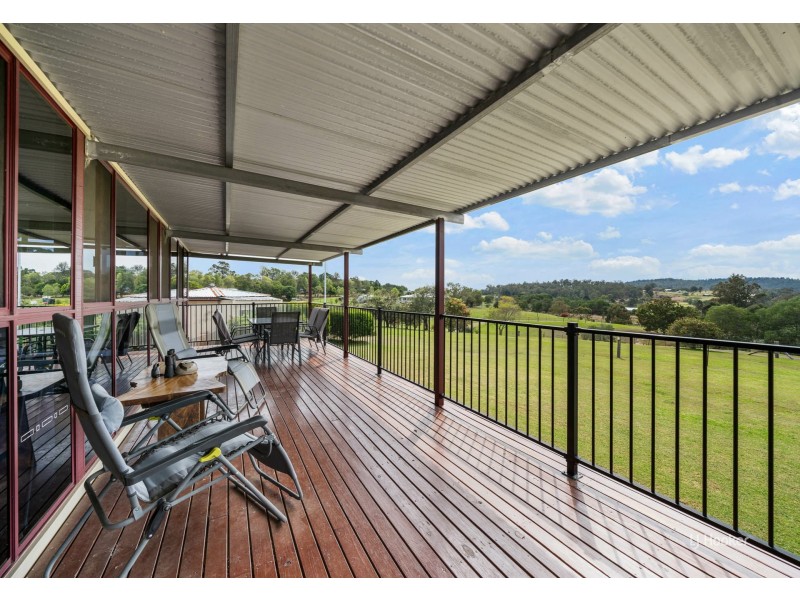 19 Sutherland Drive, Taromeo QLD 4306