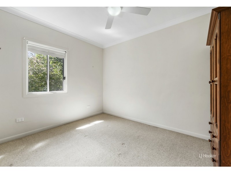 3 Russell Street, Esk QLD 4312