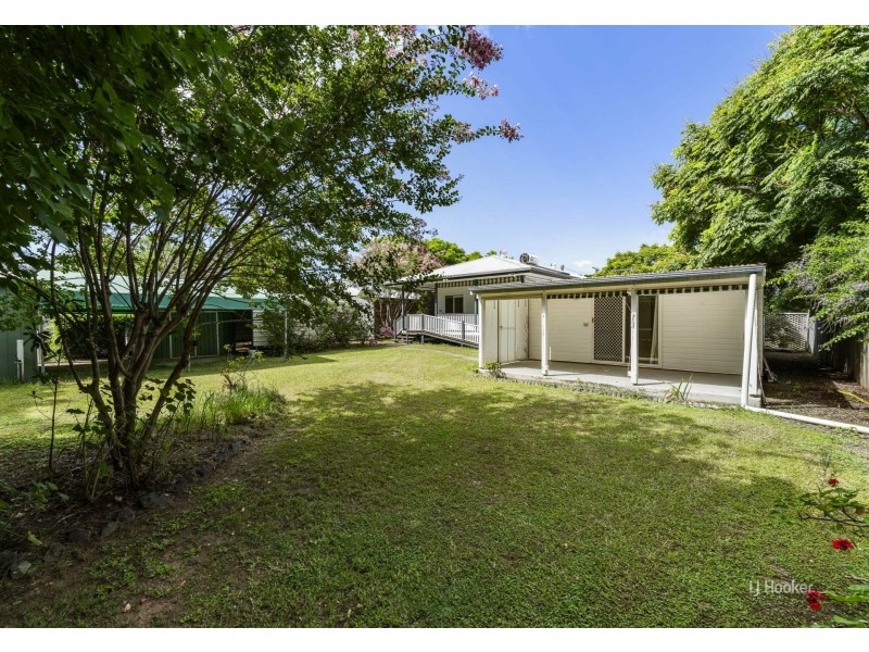 3 Russell Street, Esk QLD 4312