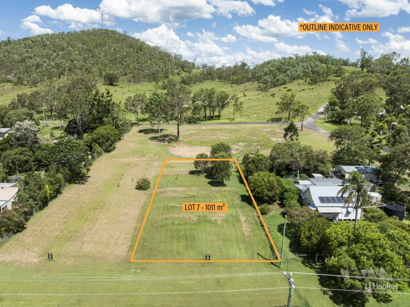 32 Railway Terrace, Moore QLD 4306