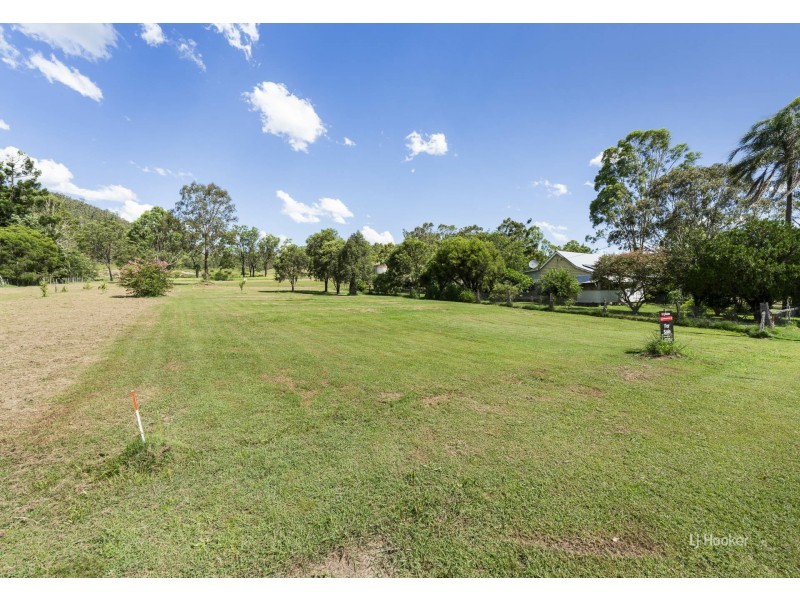 32 Railway Terrace, Moore QLD 4306