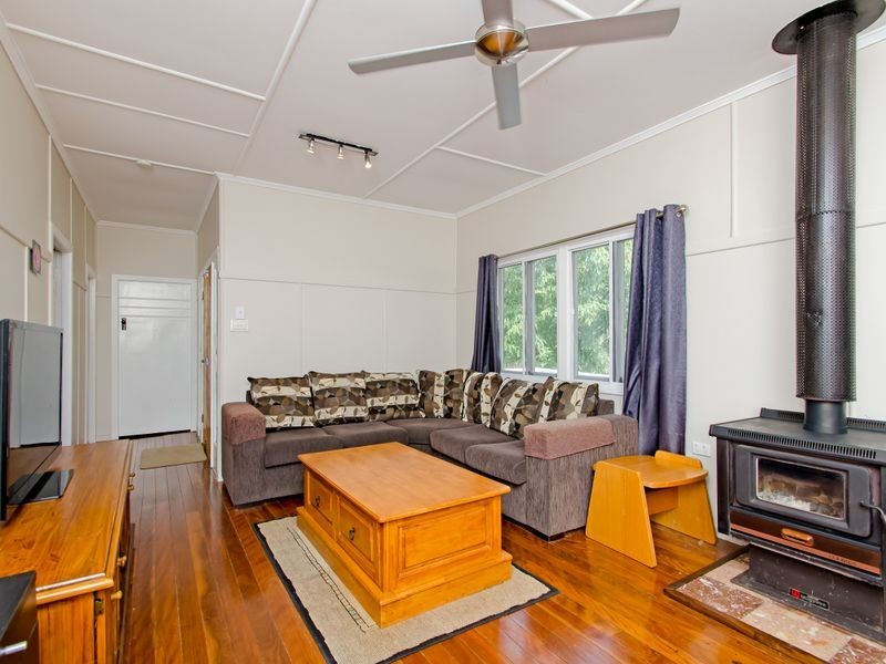 2 Alpine Court, Esk QLD 4312