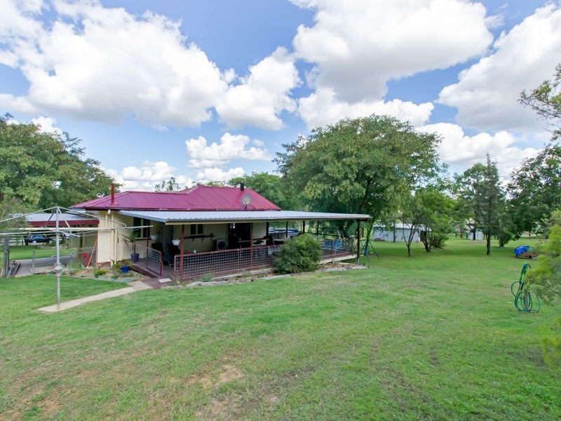 2 Alpine Court, Esk QLD 4312