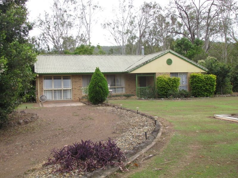 242 Esk Hampton, Esk QLD 4312