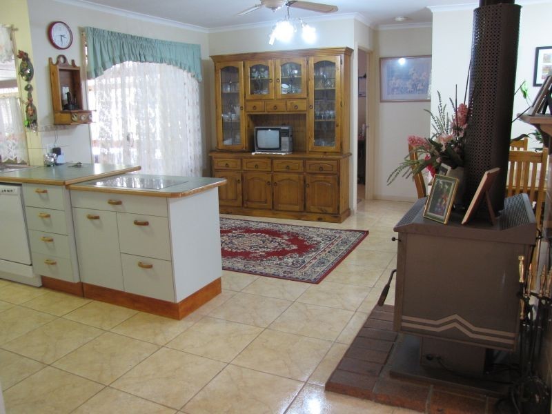 242 Esk Hampton, Esk QLD 4312