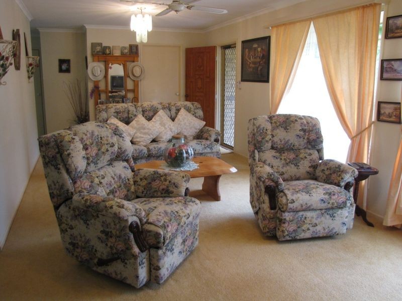 242 Esk Hampton, Esk QLD 4312