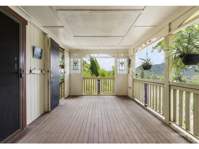 10 Hill Street, Esk QLD 4312