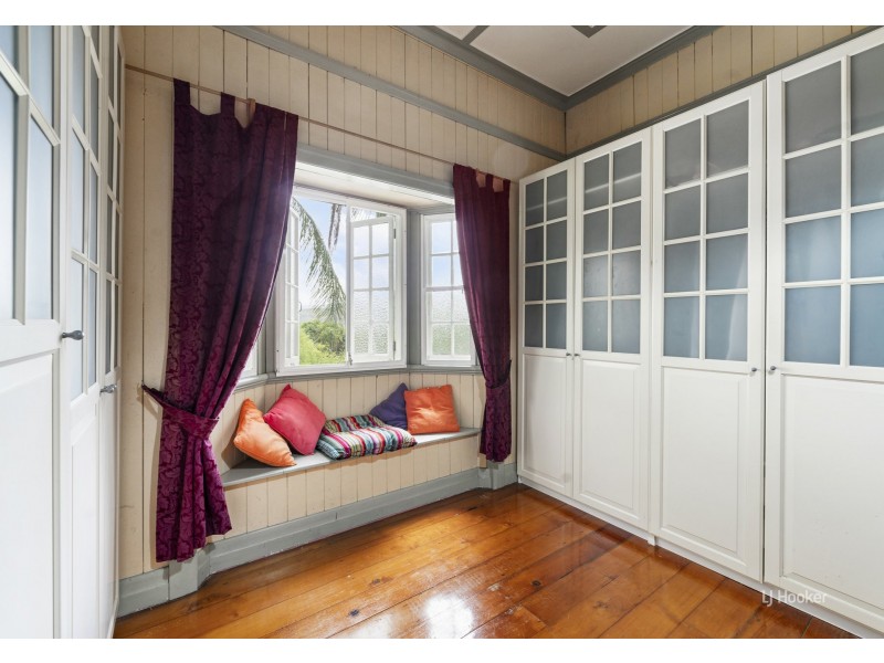10 Hill Street, Esk QLD 4312