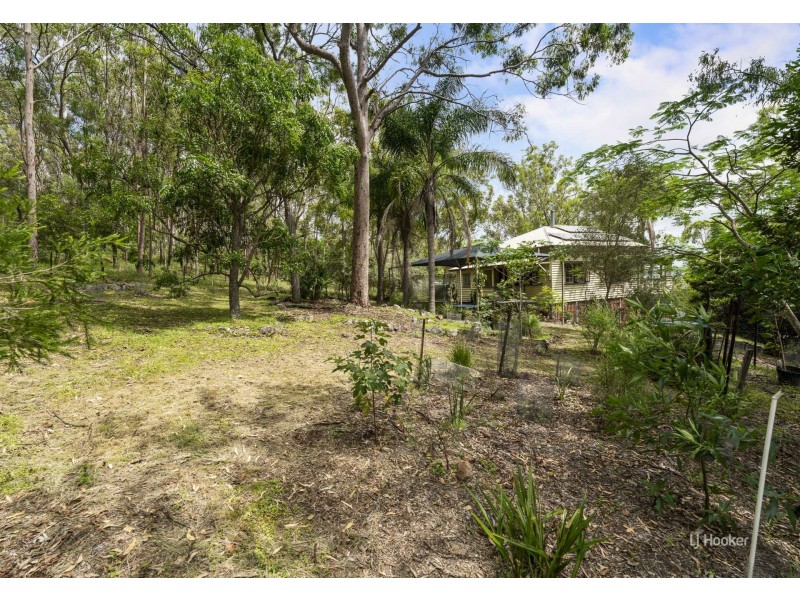 10 Hill Street, Esk QLD 4312