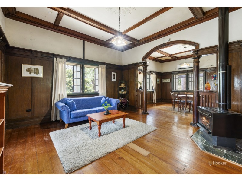 12 Hill Street, Esk QLD 4312