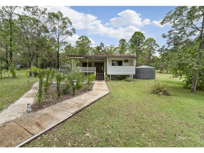 116 Crumpton Drive, Blackbutt QLD 4306