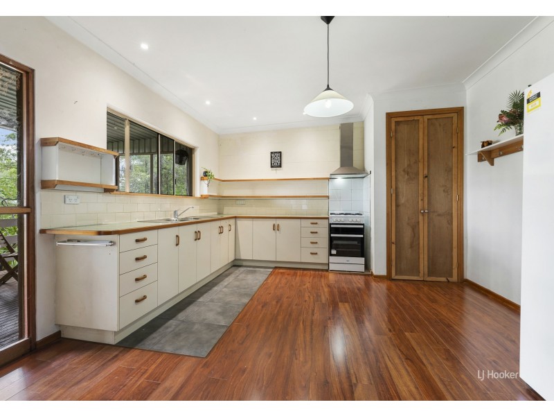 116 Crumpton Drive, Blackbutt QLD 4306