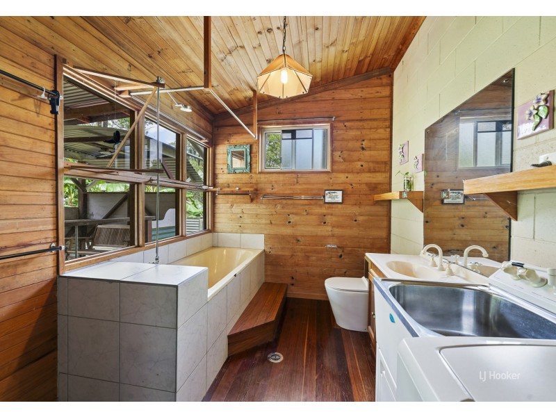 116 Crumpton Drive, Blackbutt QLD 4306