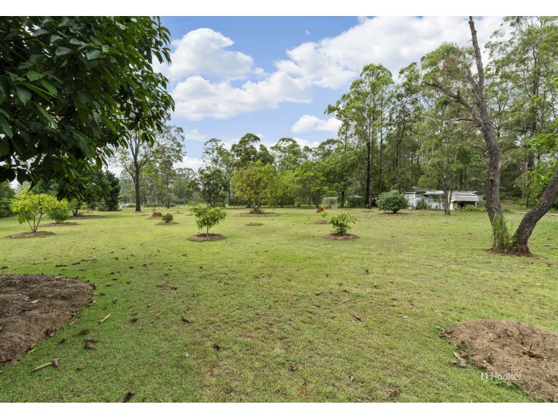 116 Crumpton Drive, Blackbutt QLD 4306