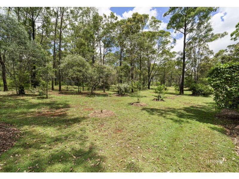 116 Crumpton Drive, Blackbutt QLD 4306