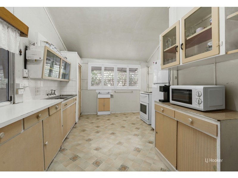16 Annette Street, Toogoolawah QLD 4313