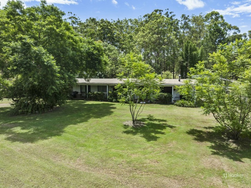 8 Martin Crescent, Benarkin North QLD 4306