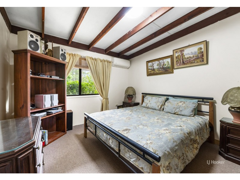 8 Martin Crescent, Benarkin North QLD 4306