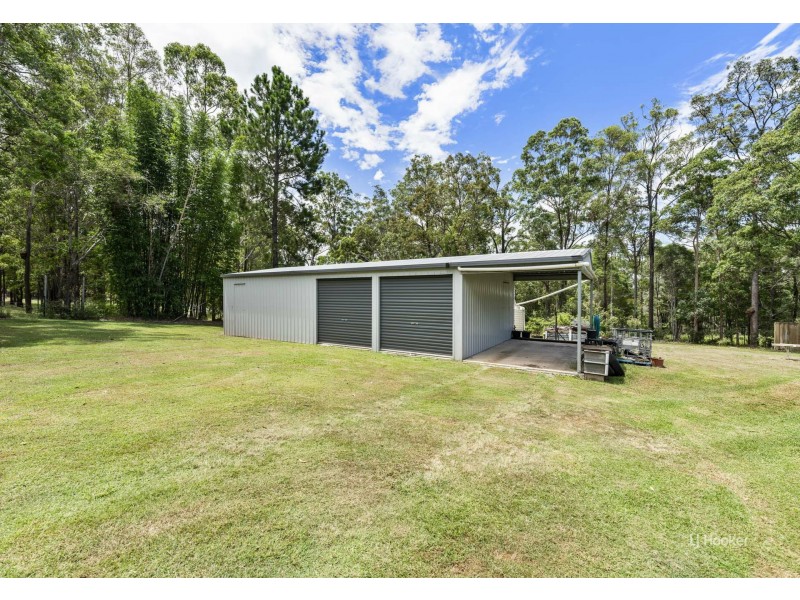 8 Martin Crescent, Benarkin North QLD 4306