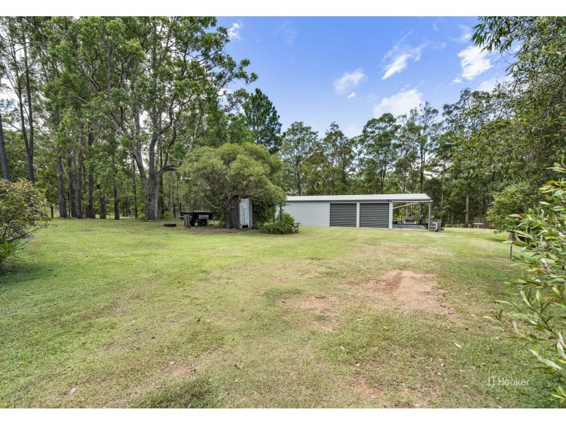 8 Martin Crescent, Benarkin North QLD 4306