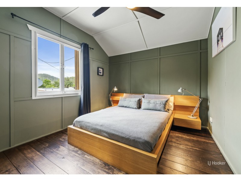 2 Albert Street, Somerset Dam QLD 4312