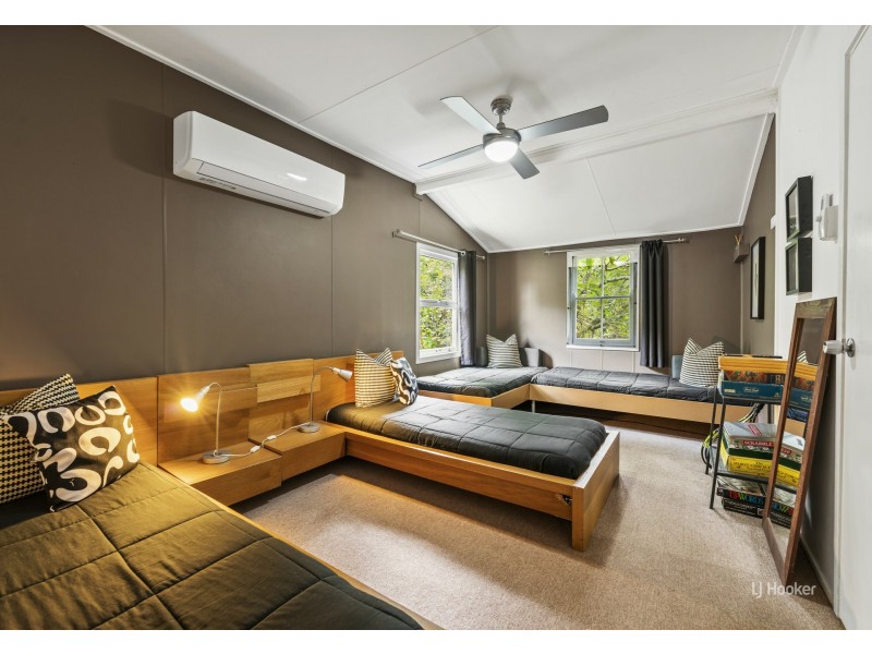 2 Albert Street, Somerset Dam QLD 4312