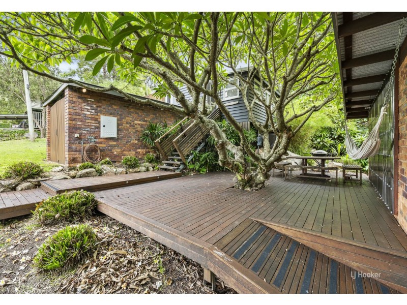 2 Albert Street, Somerset Dam QLD 4312