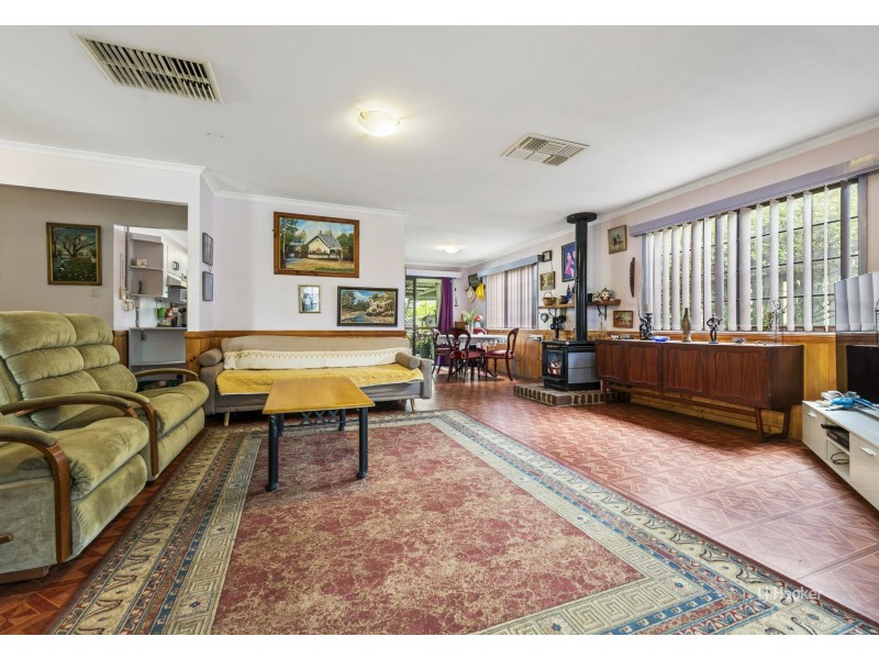 4 Douglas Street, Blackbutt QLD 4306