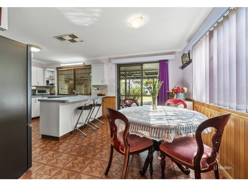 4 Douglas Street, Blackbutt QLD 4306