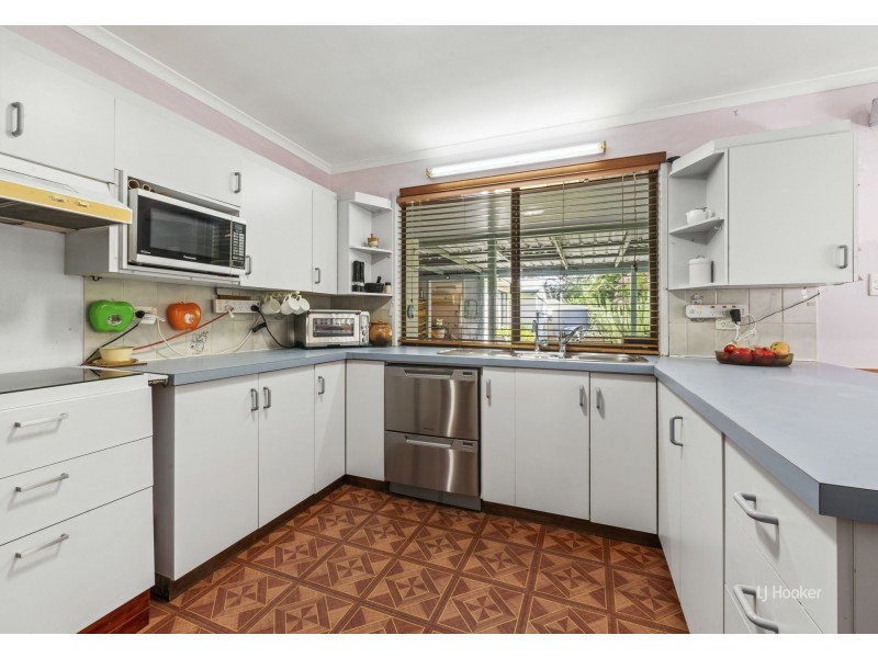 4 Douglas Street, Blackbutt QLD 4306