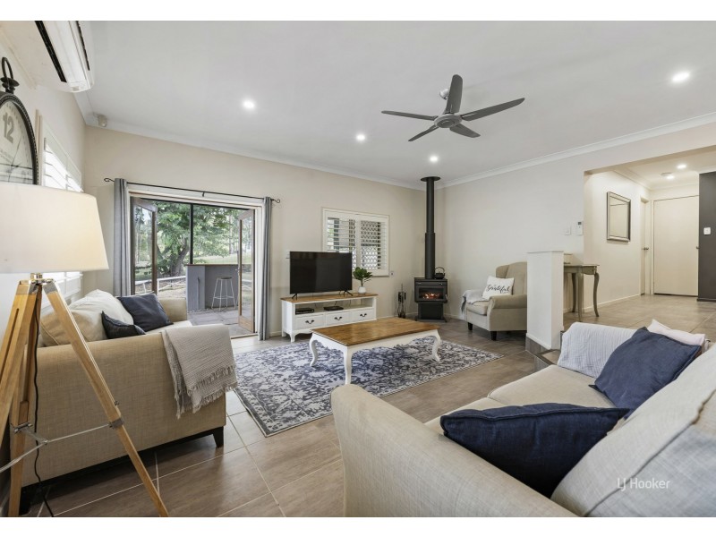 3 Guldbransen Street, Somerset Dam QLD 4312