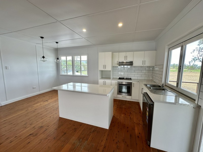 929 Cooeeimbardi Road, Lower Cressbrook QLD 4313