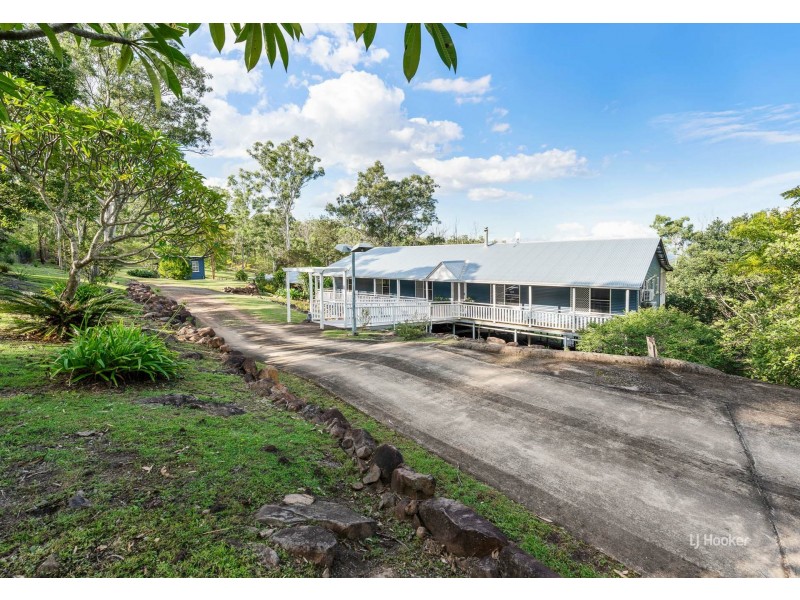 208 Highland Street, Esk QLD 4312
