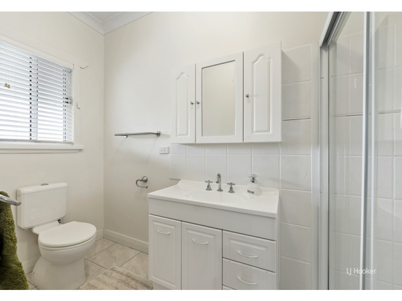 208 Highland Street, Esk QLD 4312