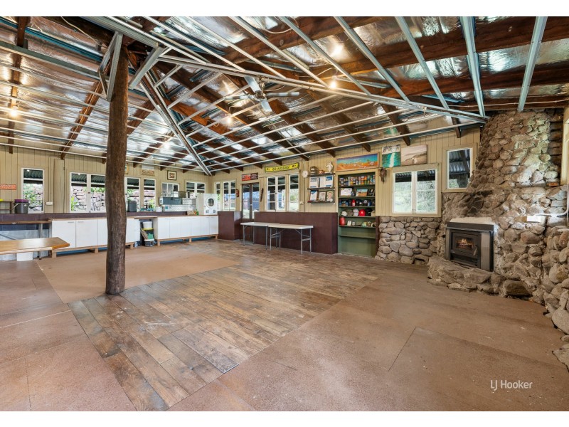 208 Highland Street, Esk QLD 4312