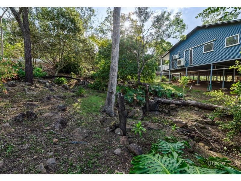 208 Highland Street, Esk QLD 4312